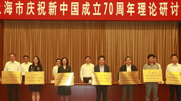 英国上市公司365
