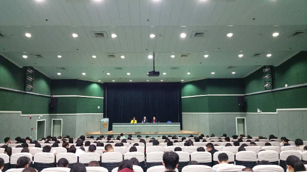 英国上市公司365