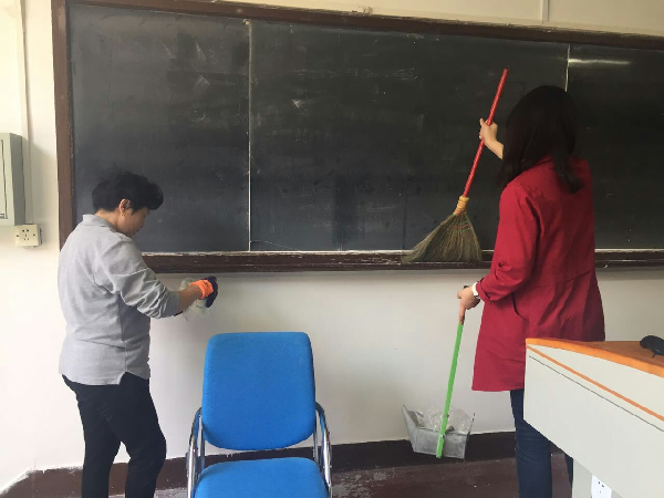 英国上市公司365