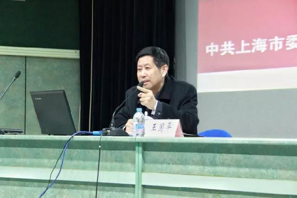 英国上市公司365