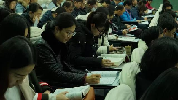 英国上市公司365